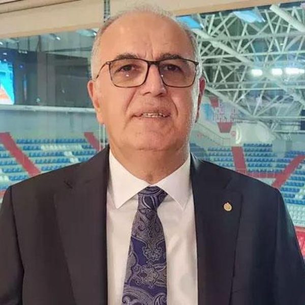 SON DAKİKA… Mehmet Akif Üstündağ Türkiye Voleybol Federasyonu Başkanı oldu