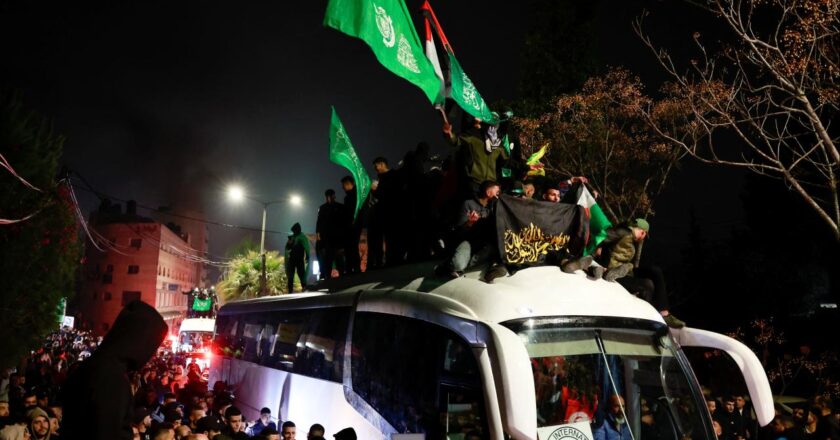 İsrail, Filistinli mahkumların serbest bırakılmasını ertelediğini açıkladı