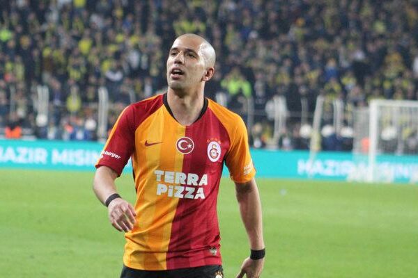 Feghouli sosyal medyaya düştü! Oradan bir kulüp arıyor … Mesajları ortaya çıktı …