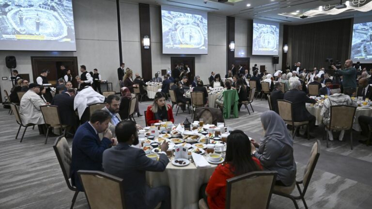 Ankara’daki Suudi Arabistan Büyükelçiliği bir IFTAR programı düzenledi