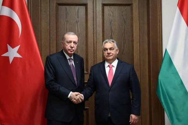 Cumhurbaşkanı Erdoğan ile Macaristan Başbakanı Orban bir araya geldi