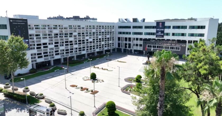 Muhittin Böcek'in gelini Zuhal Böcek tutuklandı