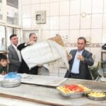 Hep ‘gizemli hayırsever’ yapardı! Bu kez belediye başkanı yaptı: Defteri satın alıp tüm borçları sildi…