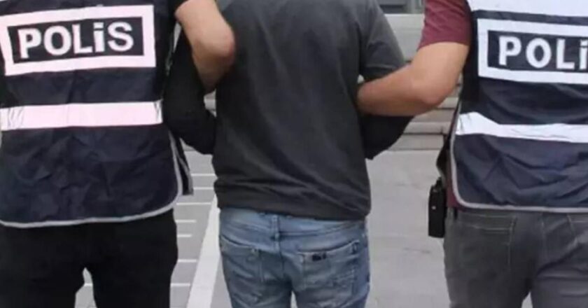 İki ilçede çeteye yönelik operasyon: 20 kişi gözaltına alındı