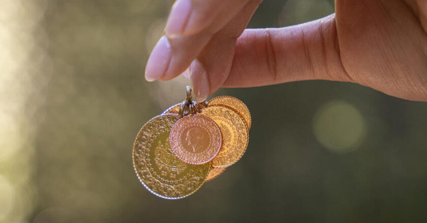 25 Kasım’da altın fiyatları: Canlı gram ve çeyrek altın alım-satım değerleri ne durumda?